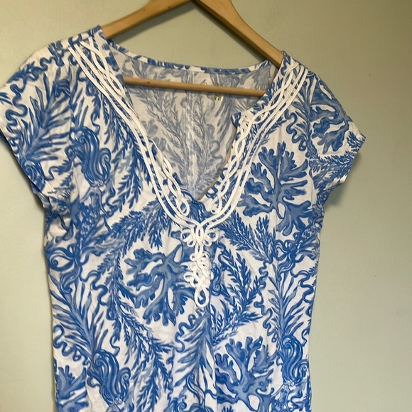 Lilly Pulitzer Blue and White Patterned Dress - Picture 2 of 5